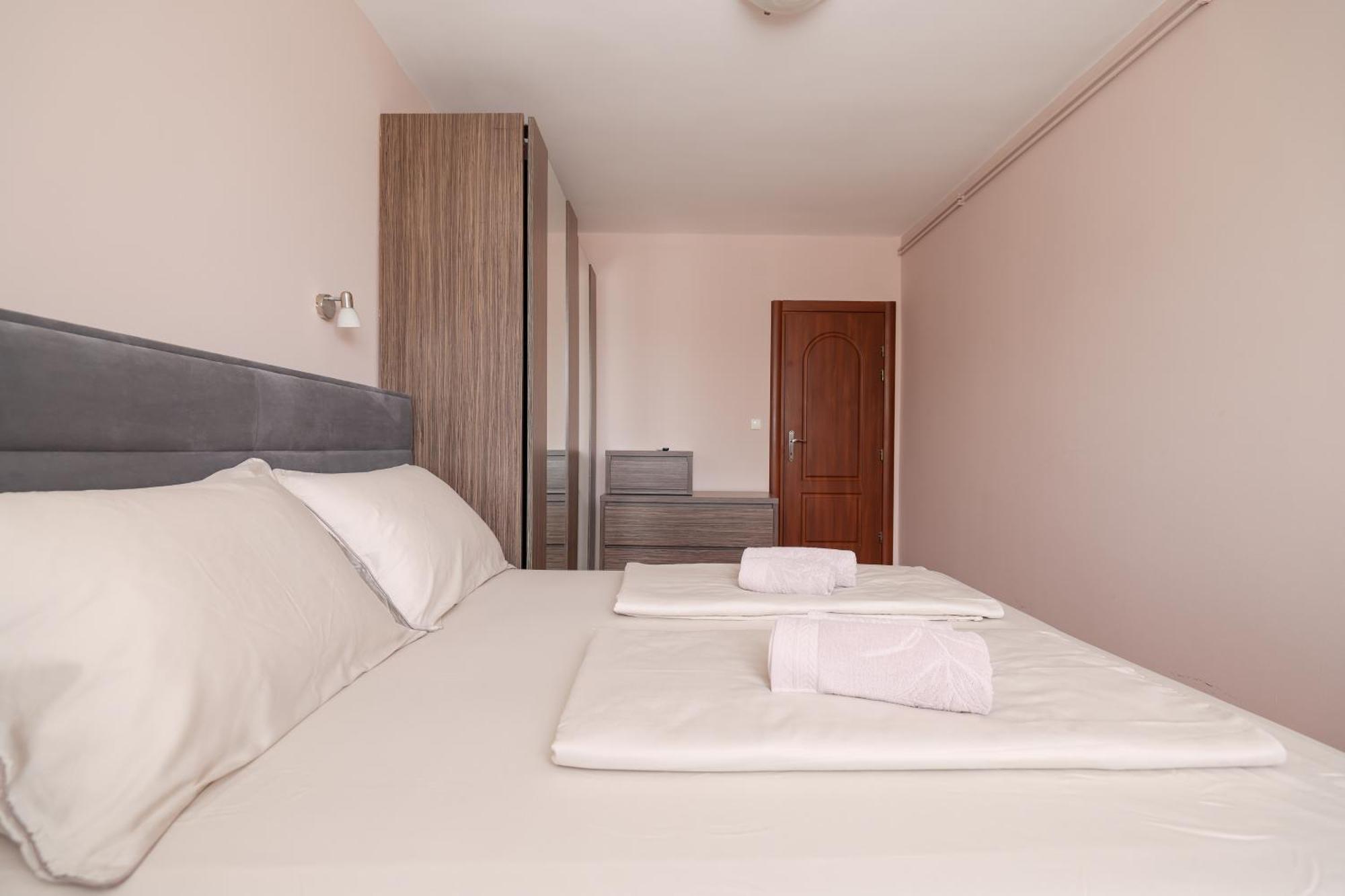 Ad Astra Punta Skala Apartment Петркане Екстериор снимка